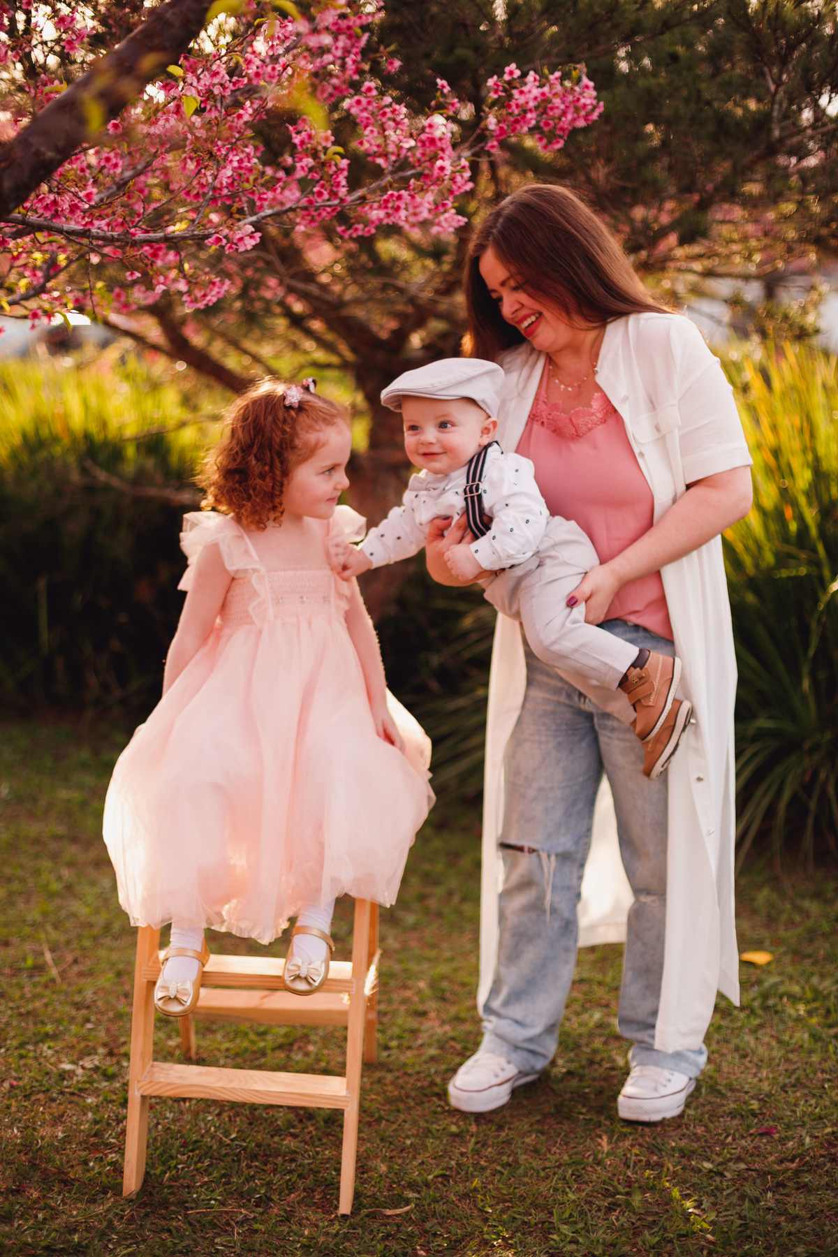 Fotógrafa familia Curitiba - Ensaio externo menino Cerejeira