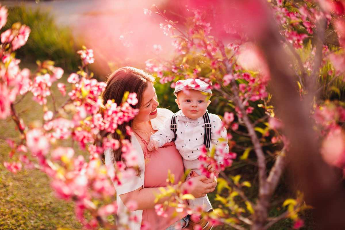 Fotógrafa familia Curitiba - Ensaio externo menino Cerejeira