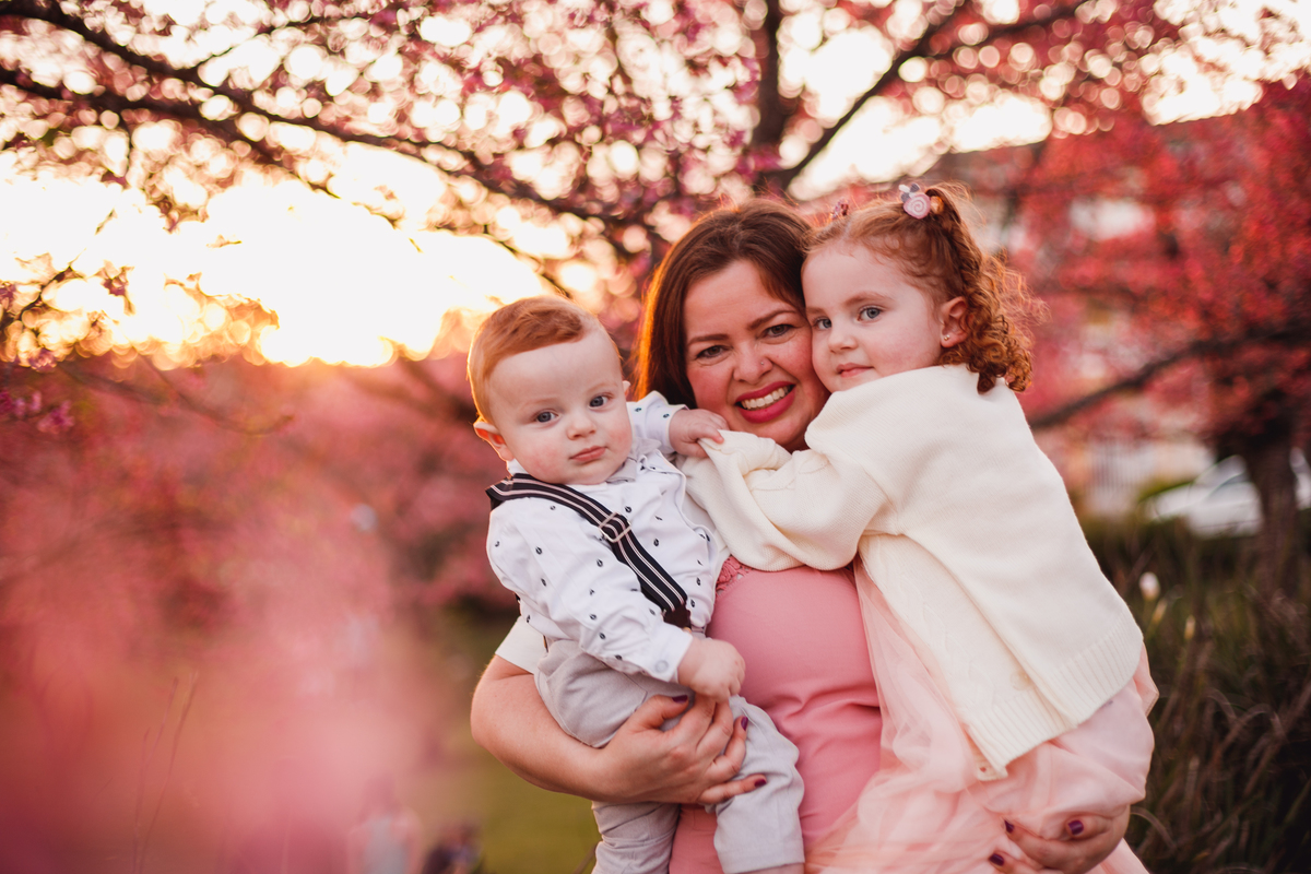 Fotógrafa familia Curitiba - Ensaio externo menino Cerejeira