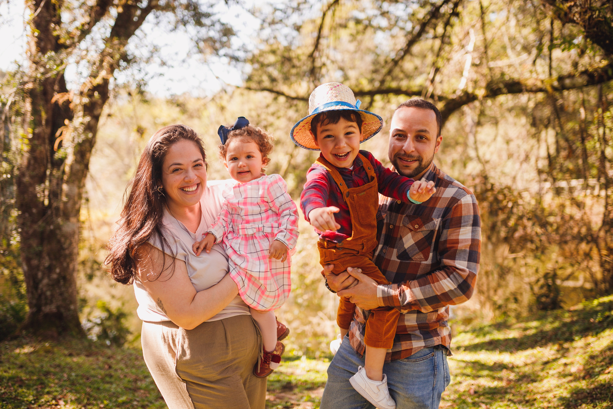 Fotógrafa familia Curitiba - Ensaio externo Villa dos Animais 