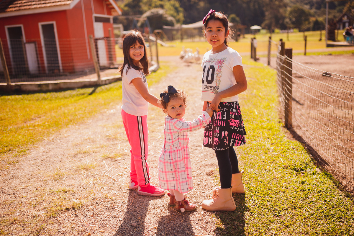 Fotógrafa familia Curitiba - Ensaio externo Villa dos Animais 