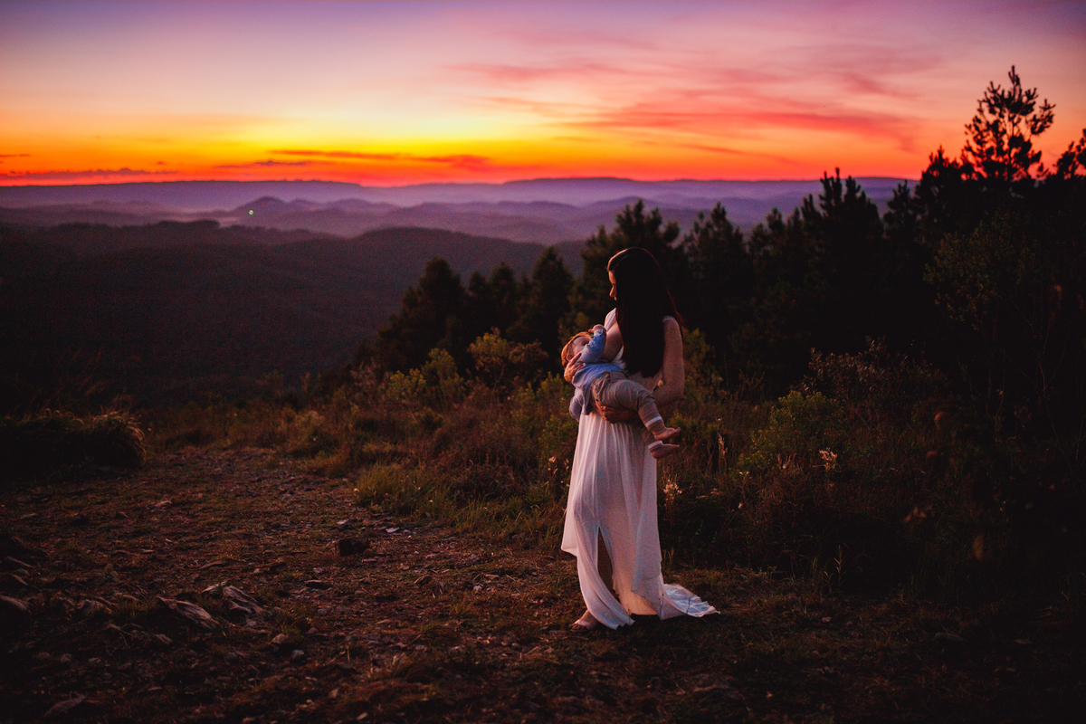 Fotografa familia Curitiba - ensaio externo cachoeira bebe 