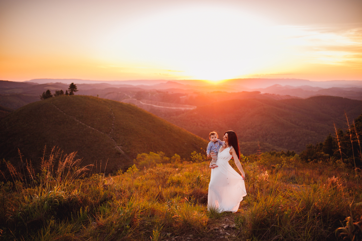 Fotografa familia Curitiba - ensaio externo cachoeira bebe 