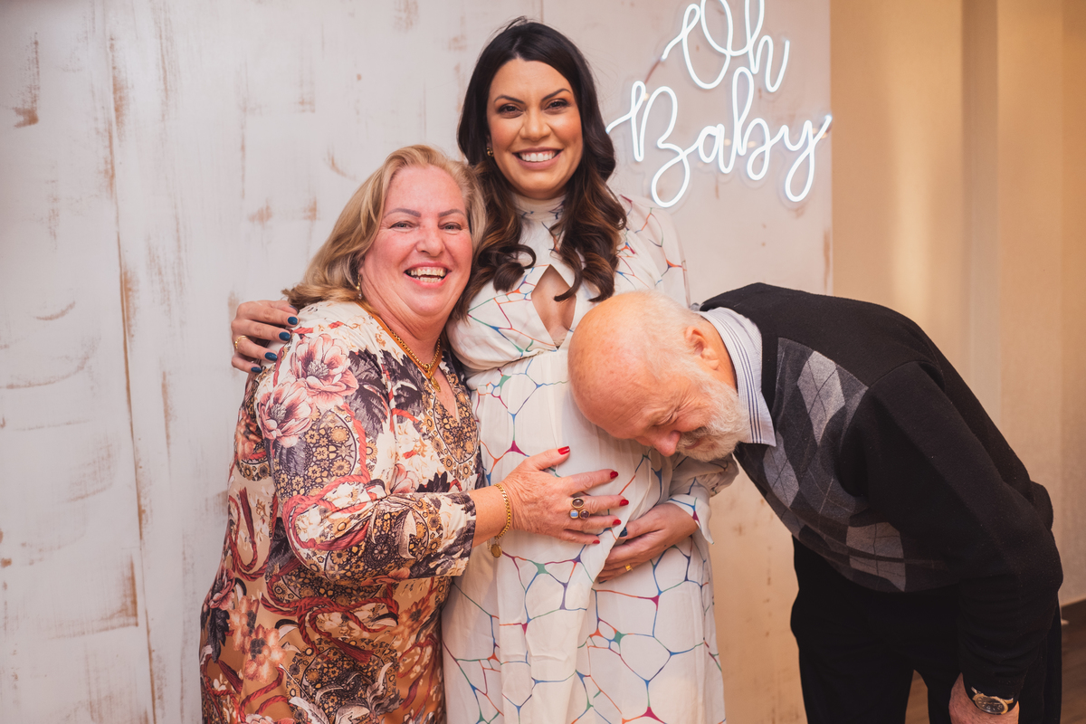 Fotografa familia Curitiba - cha de bebe menino gestante brincadeiras