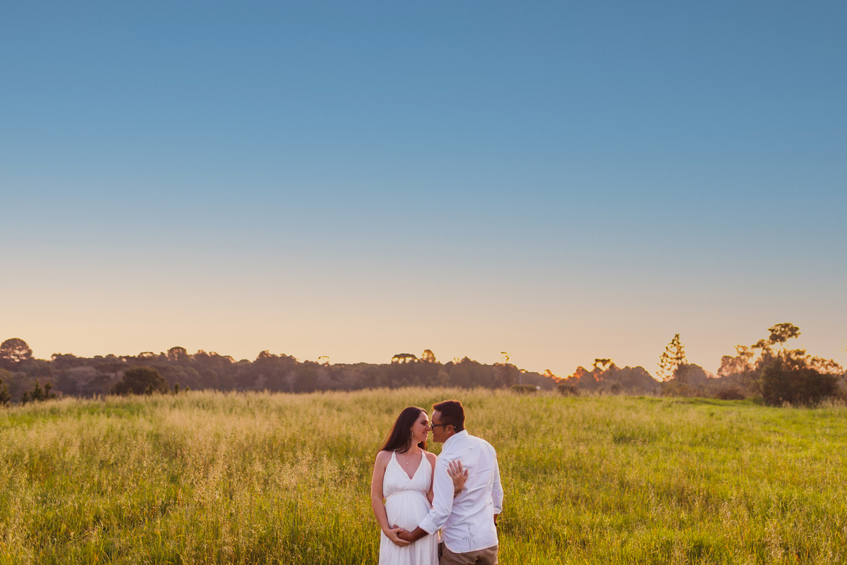 Fotografa familia curitiba - ensaio externo por do sol gestante 