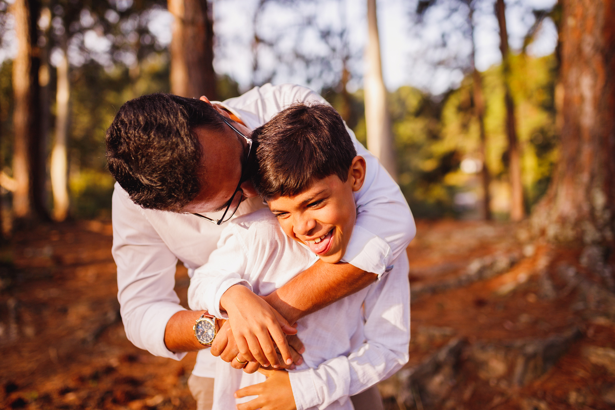 Fotografa familia curitiba - ensaio externo por do sol gestante 