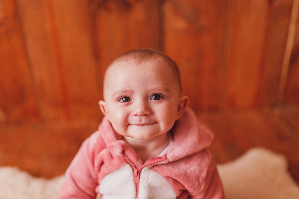 Fotografa familia Curitiba - ensaio estúdio bebe menina 