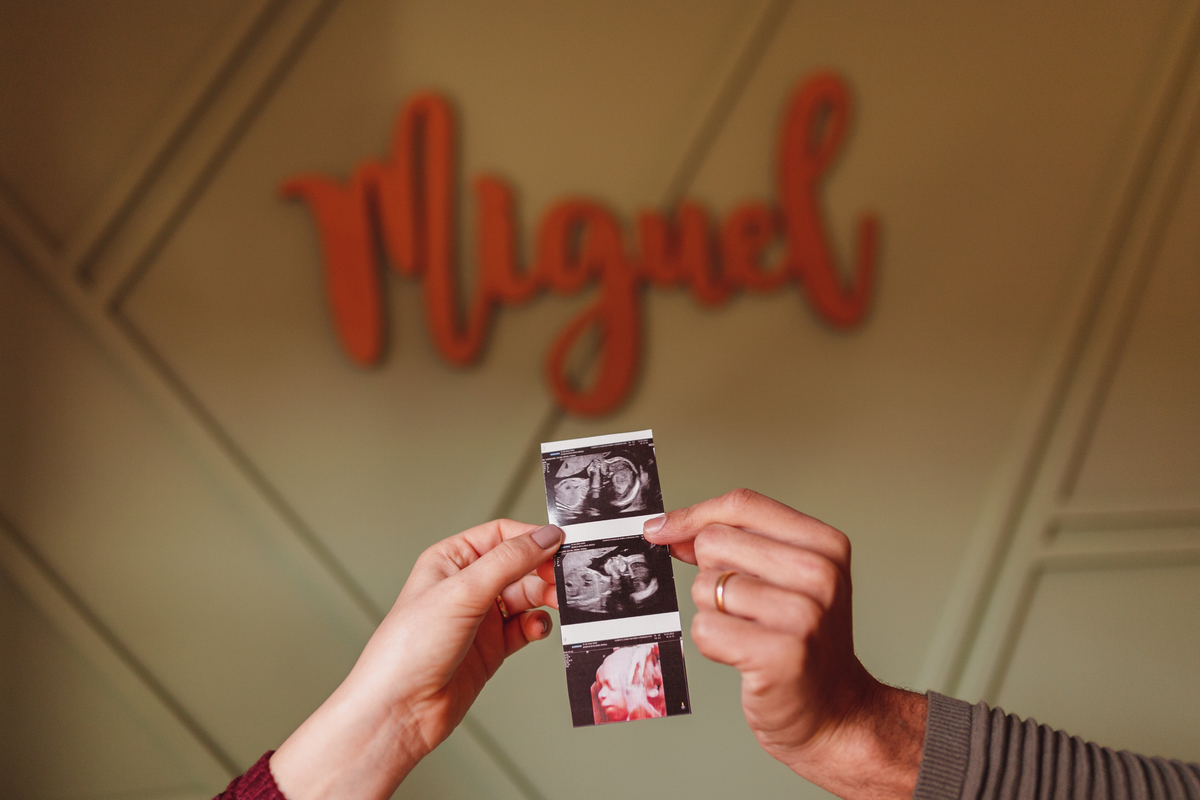 Fotografa familia Curitiba - lifestyle ensaio externo gestante bebe menino casal