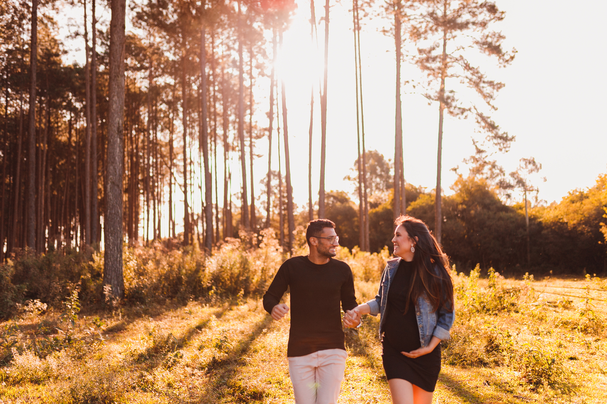 Fotografa familia Curitiba - lifestyle ensaio externo gestante bebe menino casal