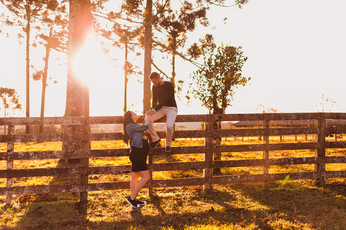 Fotografa familia Curitiba - lifestyle ensaio externo gestante bebe menino casal