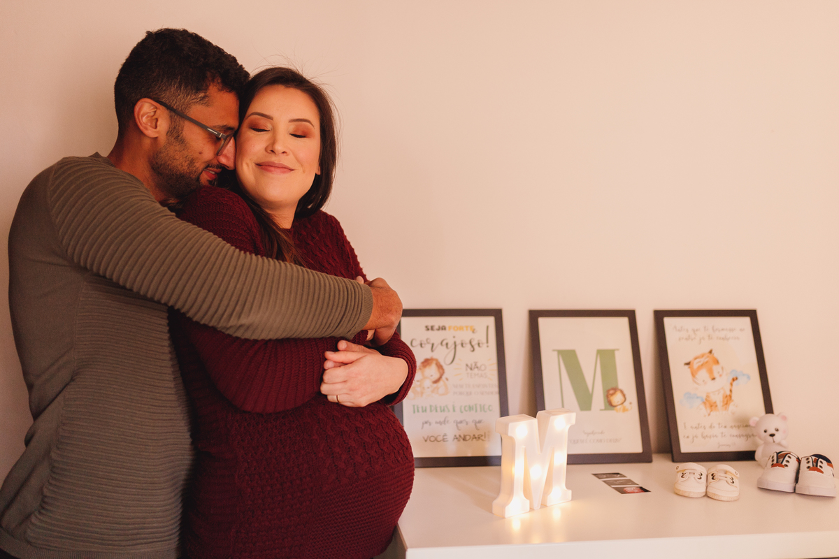 Fotografa familia Curitiba - lifestyle ensaio externo gestante bebe menino casal