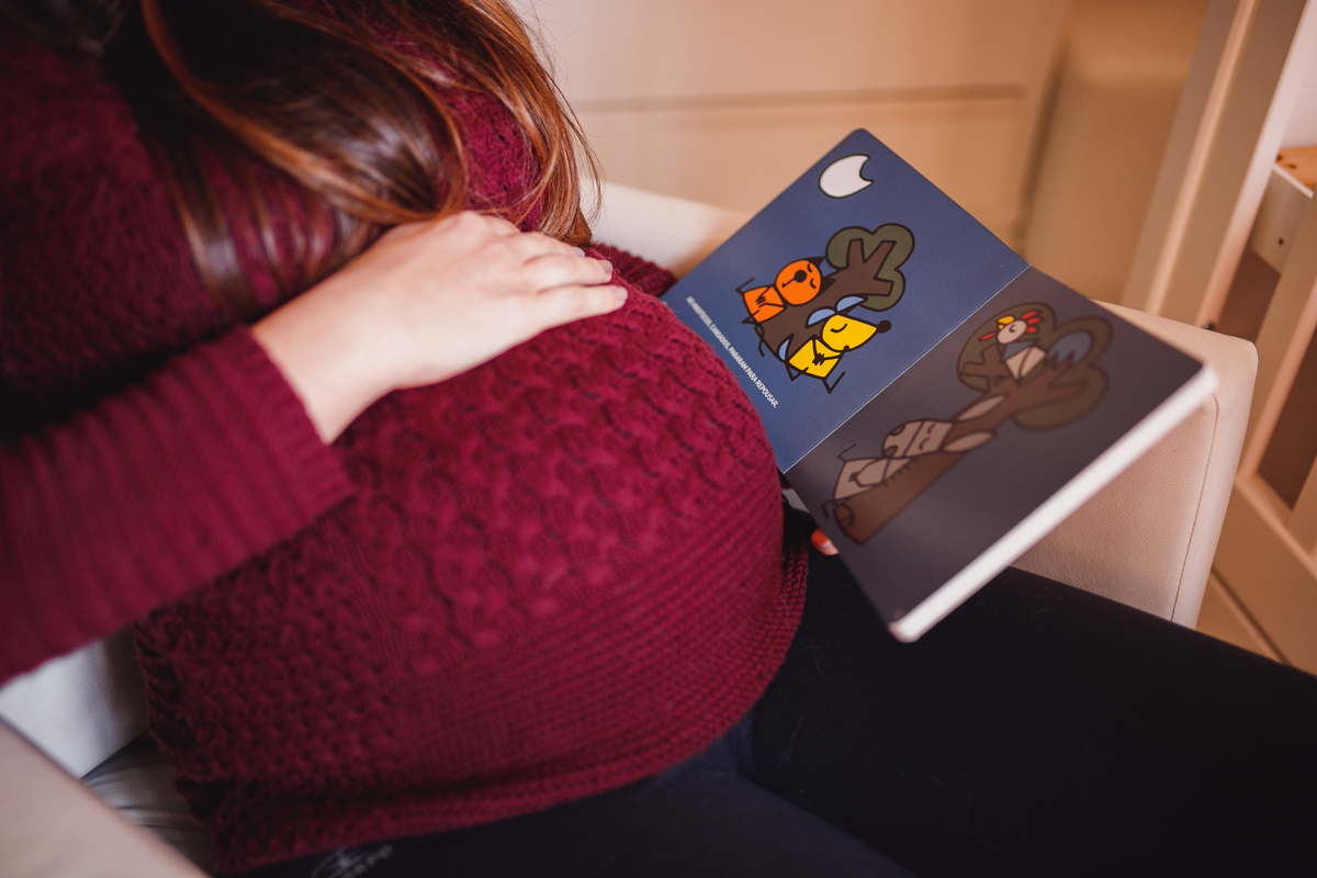 Fotografa familia Curitiba - lifestyle ensaio externo gestante bebe menino casal