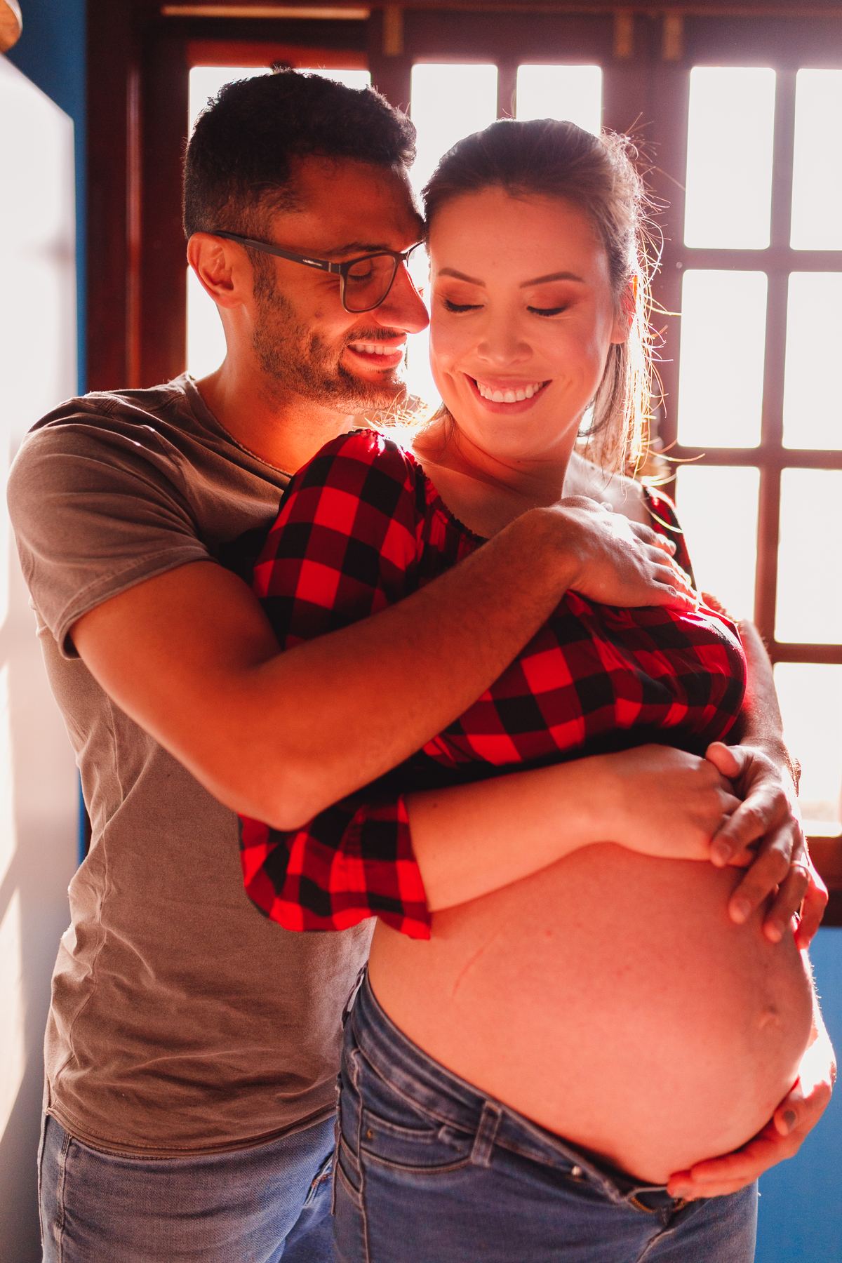 Fotografa familia Curitiba - lifestyle ensaio externo gestante bebe menino casal
