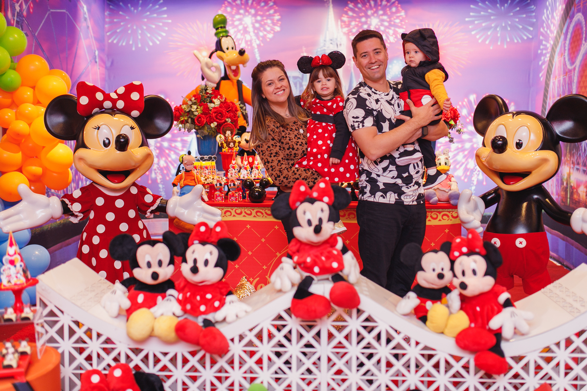 Fotografa familia Curitiba - aniversário Mickey Minnie menina menino Buffet fun jungle 