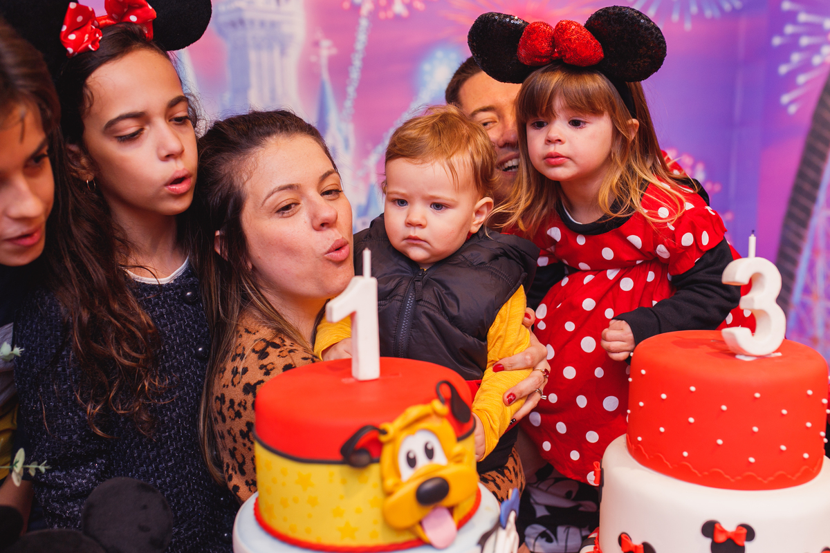 Fotografa familia Curitiba - aniversário Mickey Minnie menina menino Buffet fun jungle 