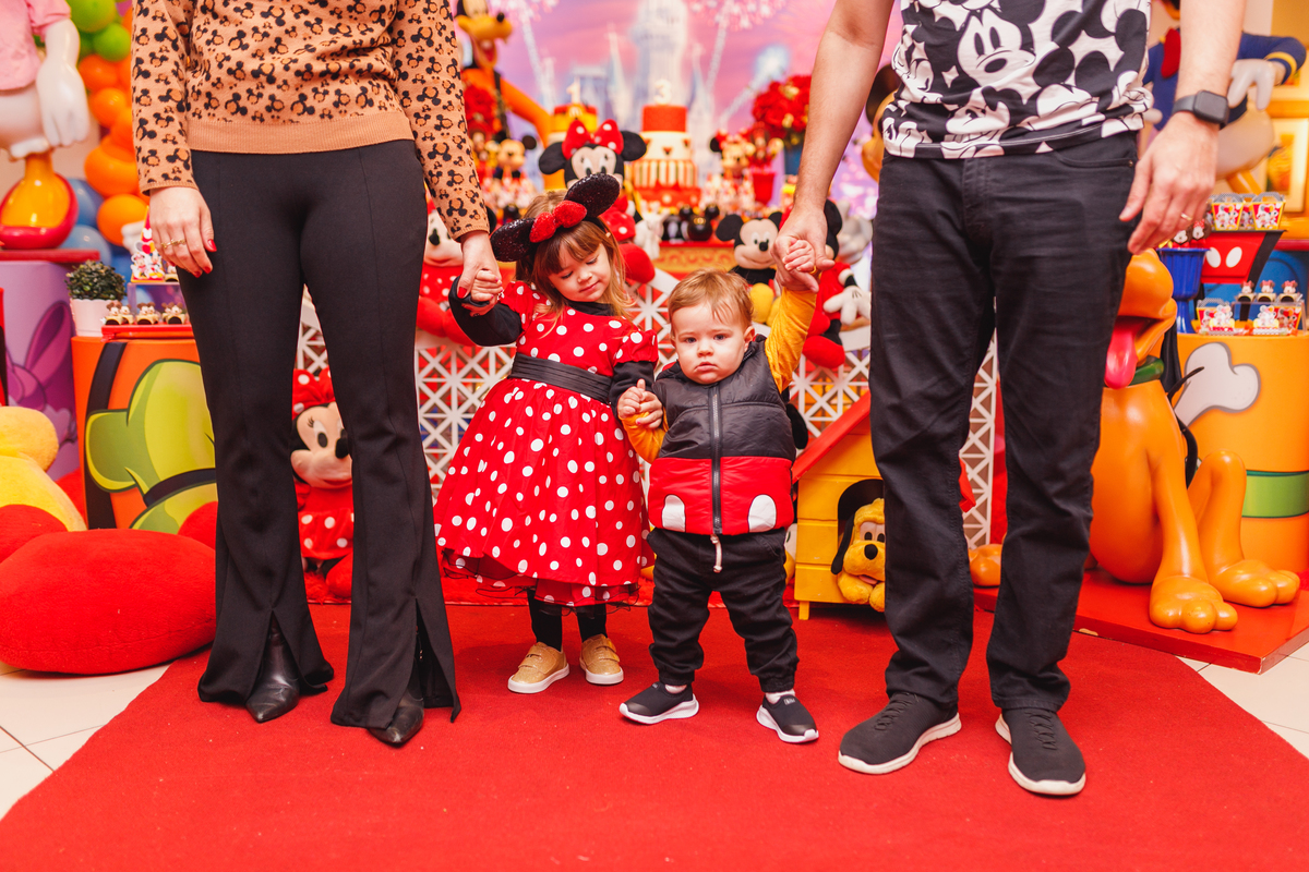 Fotografa familia Curitiba - aniversário Mickey Minnie menina menino Buffet fun jungle 