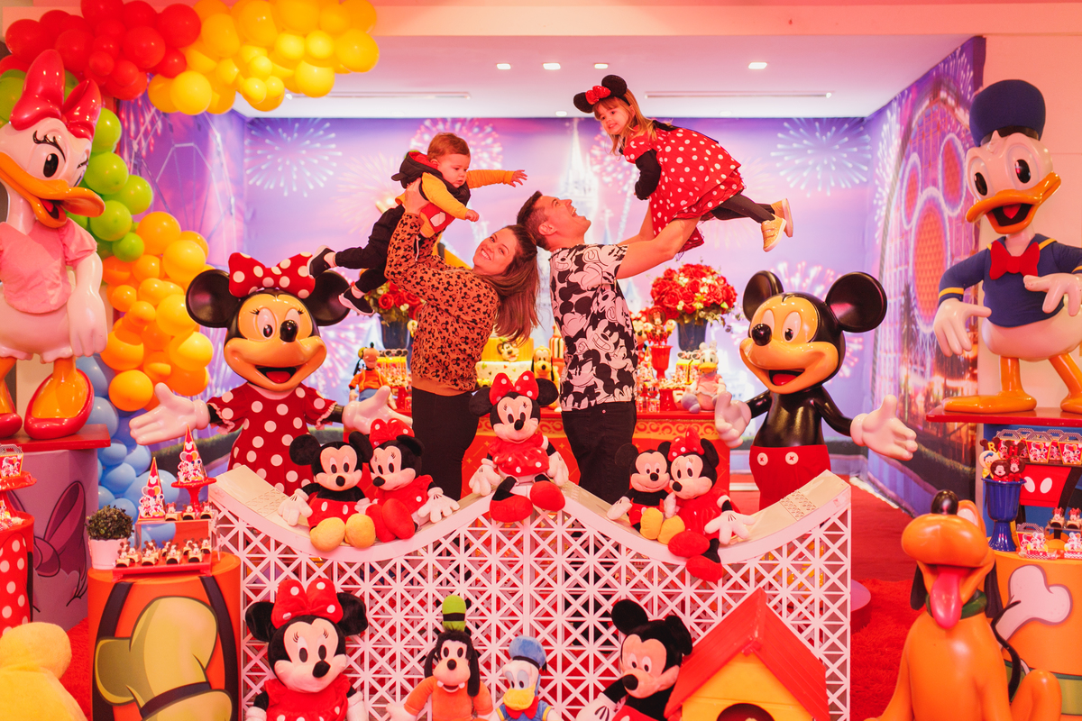 Fotografa familia Curitiba - aniversário Mickey Minnie menina menino Buffet fun jungle 