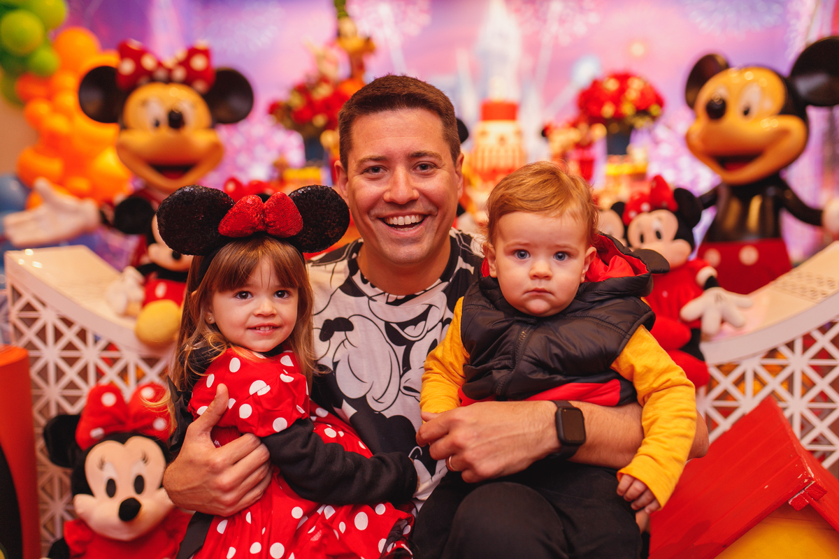 Fotografa familia Curitiba - aniversário Mickey Minnie menina menino Buffet fun jungle 