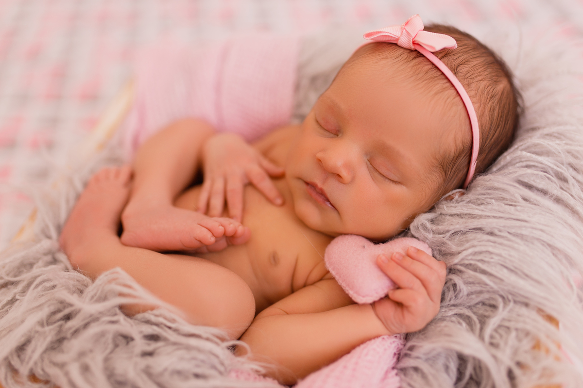 fotografa familia curitiba - ensaio no estudio bebe 14 dias menina 