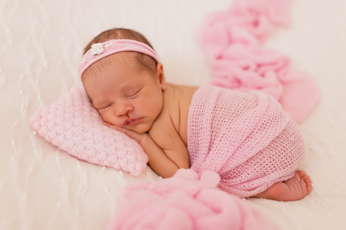 fotografa familia curitiba - ensaio no estudio bebe 14 dias menina 