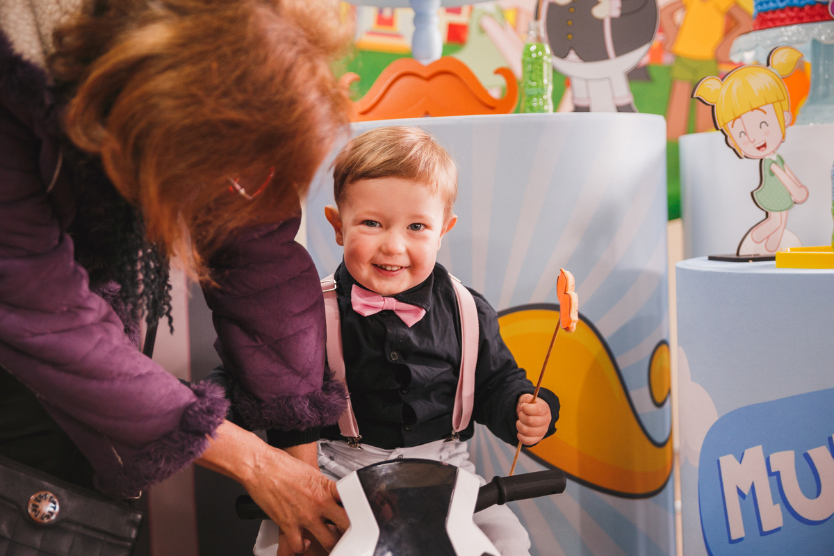 Fotografa família Curitiba -  aniversário menino mundo bita 