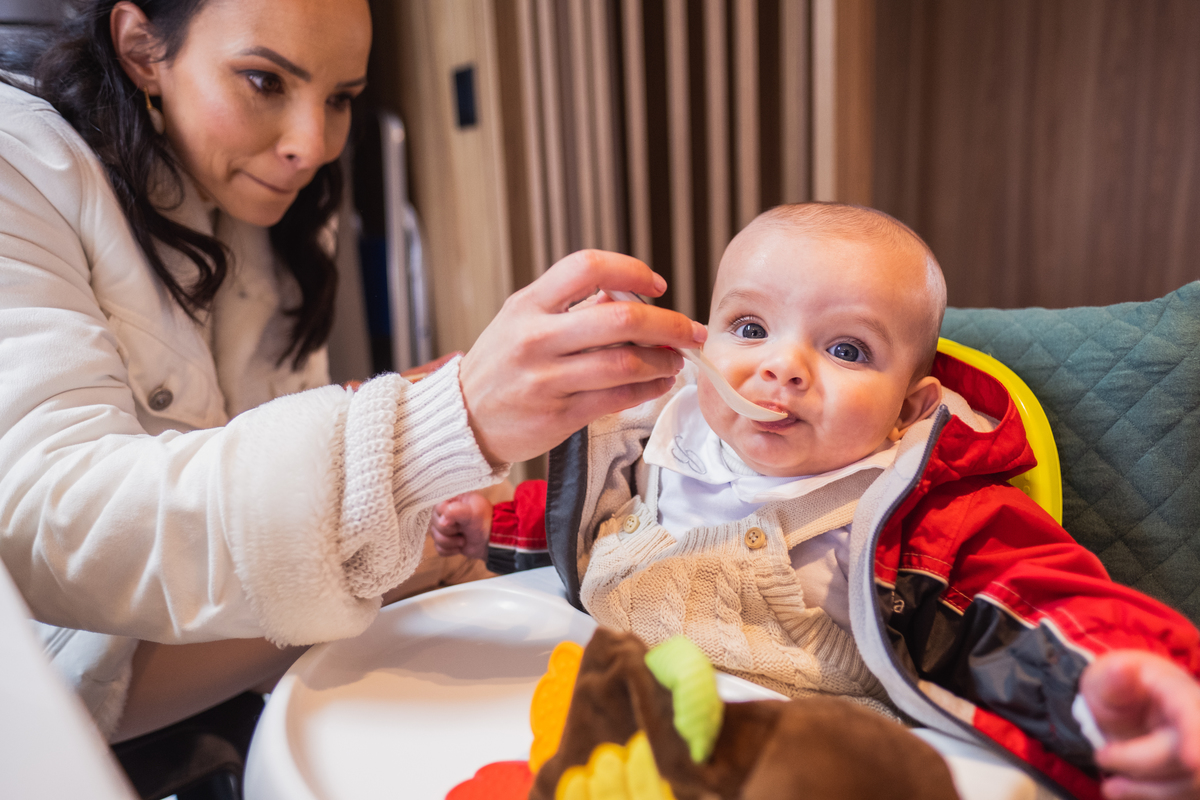 Fotografa Família Curitiba - Batizado menino igreja católica 