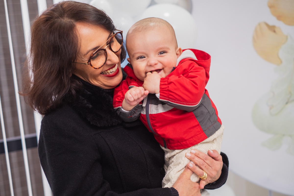 Fotografa Família Curitiba - Batizado menino igreja católica 