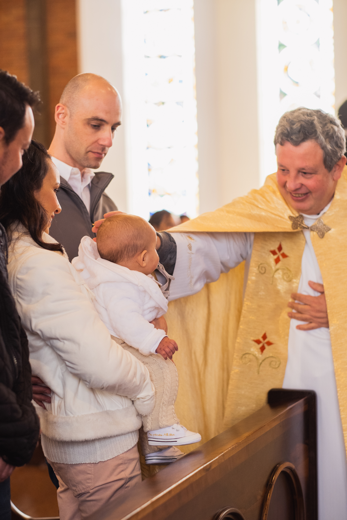 Fotografa Família Curitiba - Batizado menino igreja católica 