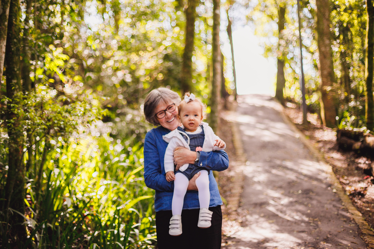Fotografa familia Curitiba - Parque Tangua ensaio bebe menina 