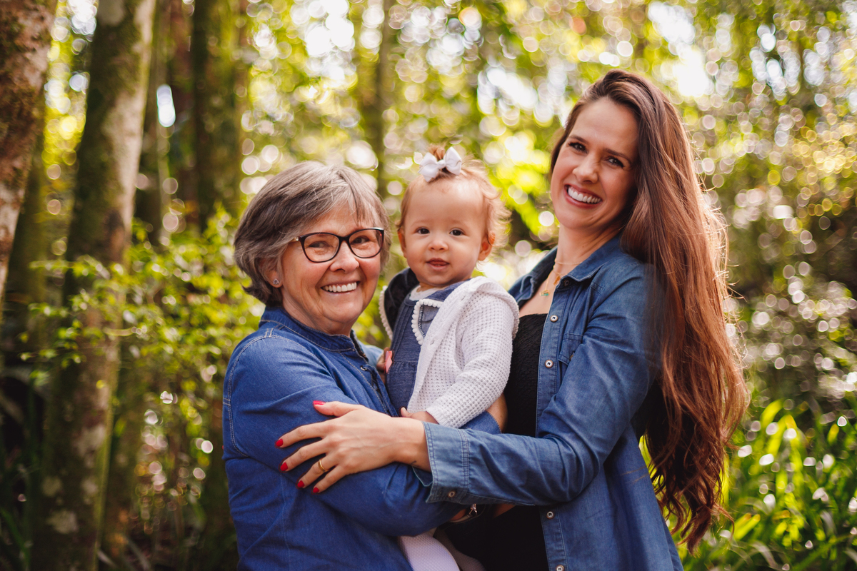 Fotografa familia Curitiba - Parque Tangua ensaio bebe menina 