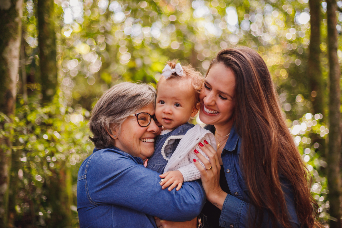 Fotografa familia Curitiba - Parque Tangua ensaio bebe menina 