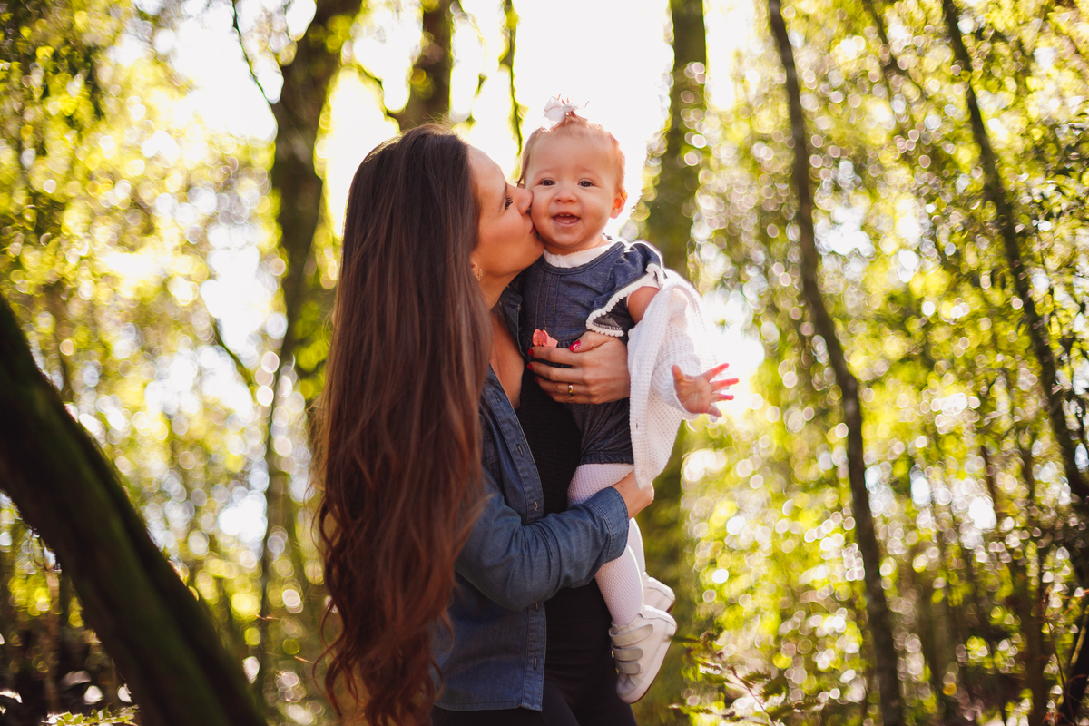 Fotografa familia Curitiba - Parque Tangua ensaio bebe menina 
