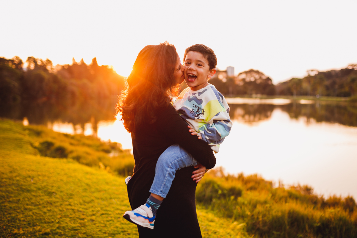 Fotografa família Curitiba - Ensaio externo gestante bacacheri aniversário infantil menino 