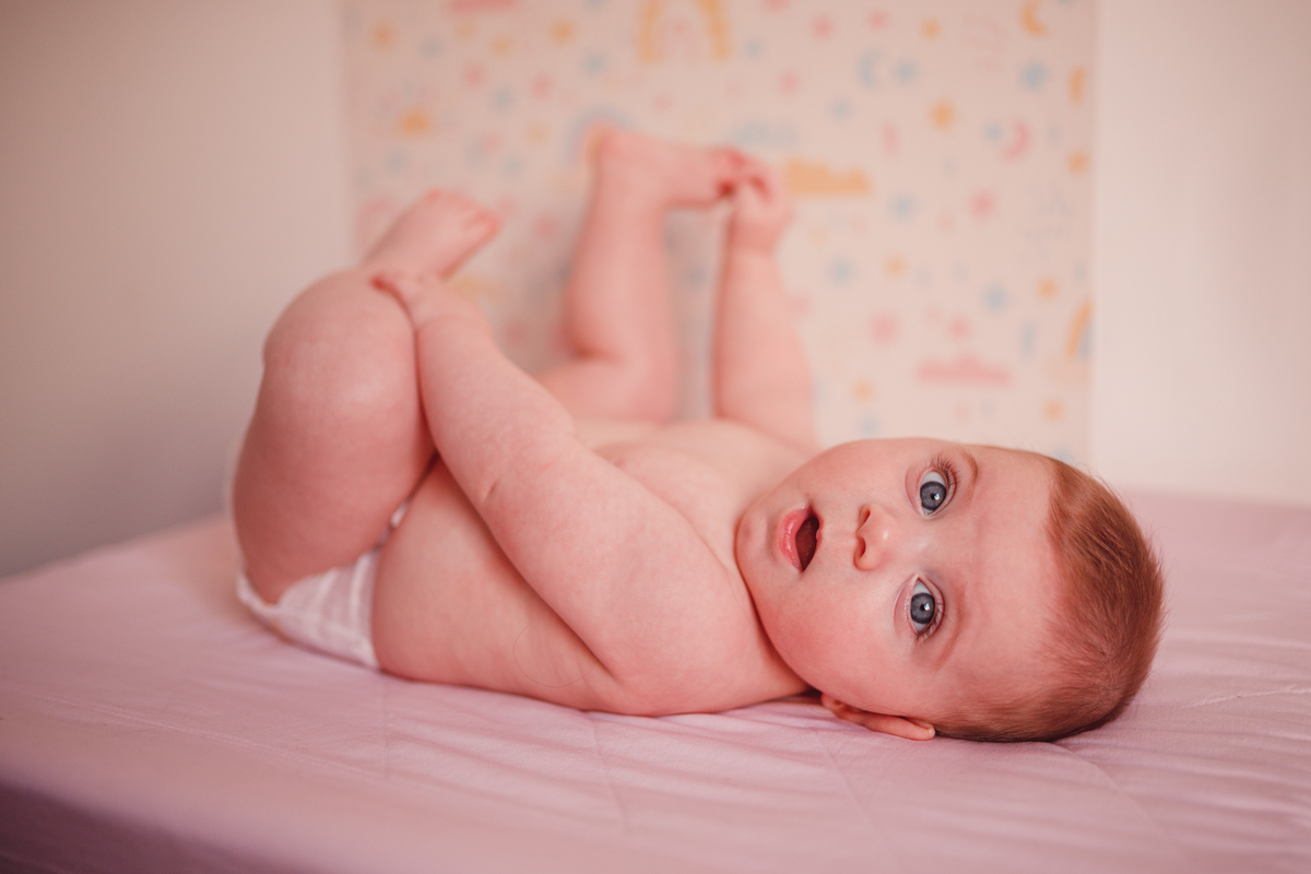 Fotografa familia Curitiba - life style menina Irmãs ensaio externo camomila