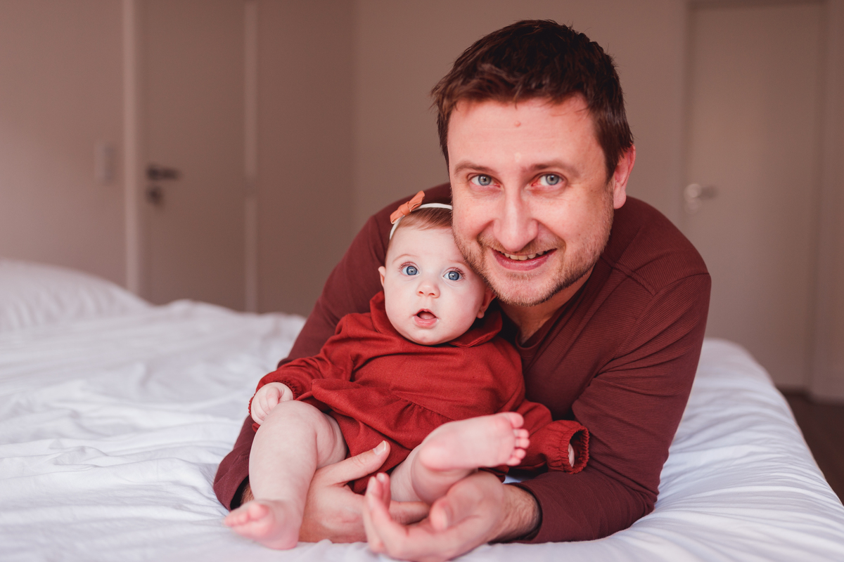 Fotografa familia Curitiba - life style menina Irmãs ensaio externo camomila