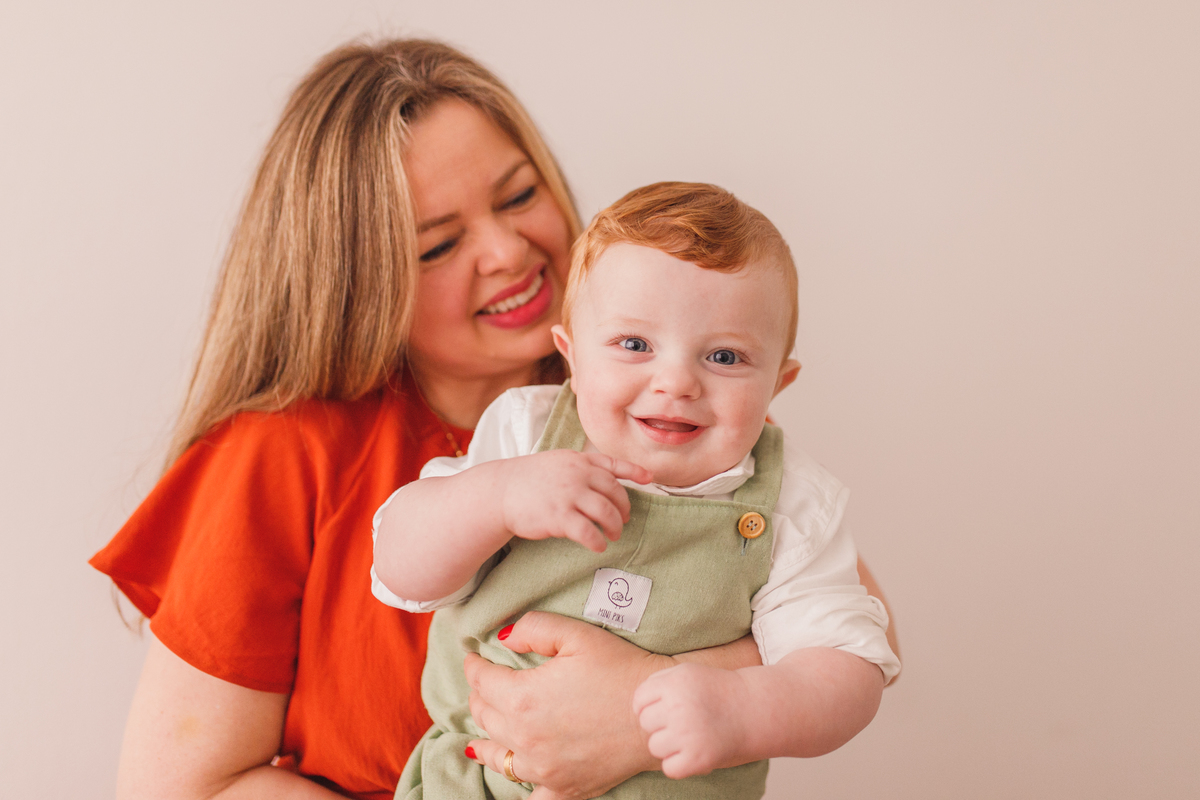 Fotografa familia Curitiba - smash the cake menino pequeno principe 