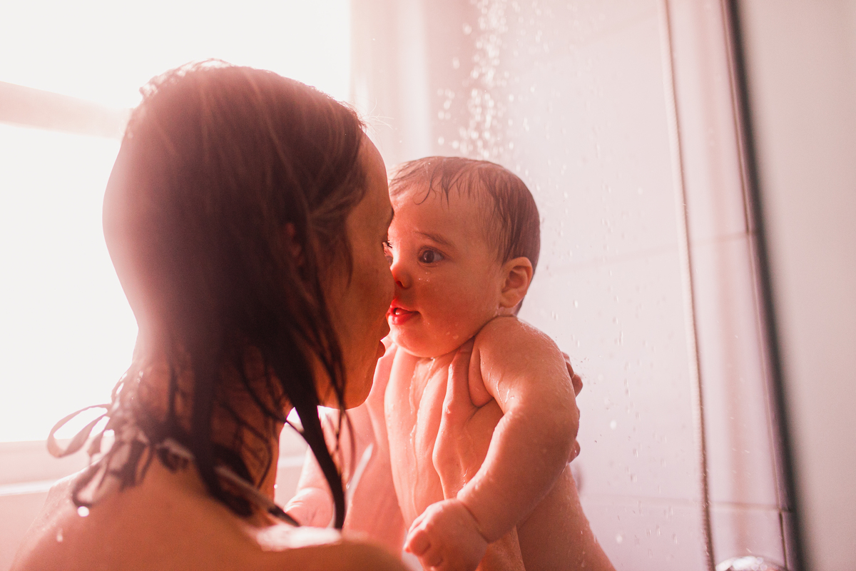 Fotografa Familia Curitiba - Life style irmãos casal ensaio em casa