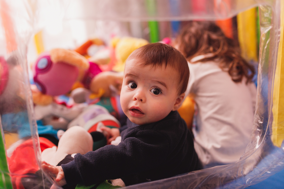 Fotografa Familia Curitiba - Life style irmãos casal ensaio em casa