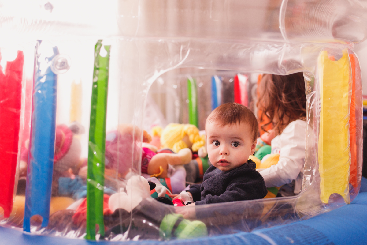 Fotografa Familia Curitiba - Life style irmãos casal ensaio em casa