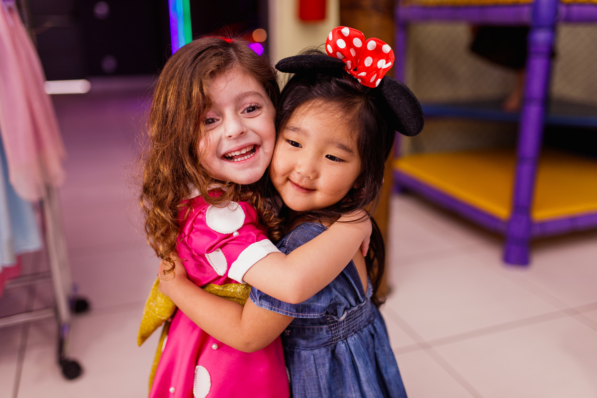 Fotografa familia Curitiba - Aniversario meninas Minnie mouse irmãs 