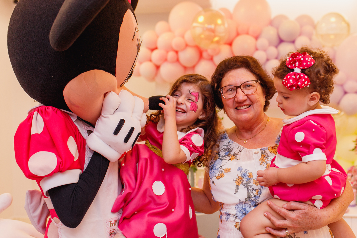 Fotografa familia Curitiba - Aniversario meninas Minnie mouse irmãs 