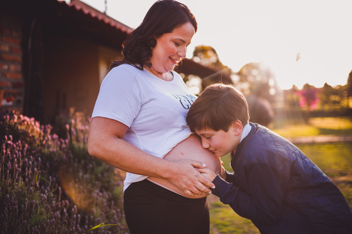 Fotografa familia Curitiba - Ensaio externo gestante Lavandario 