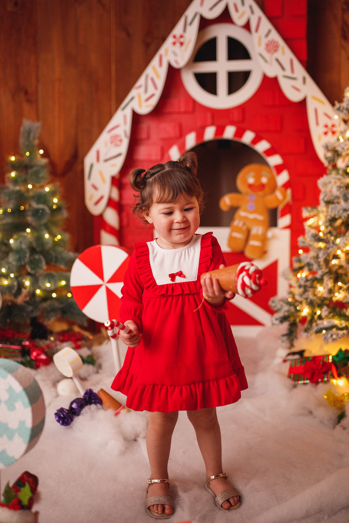 Fotografa familia Curitiba - ensaio de natal menina estudio interno 