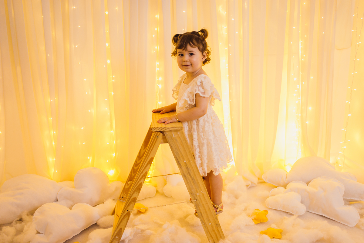 Fotografa familia Curitiba - ensaio de natal menina estudio interno 