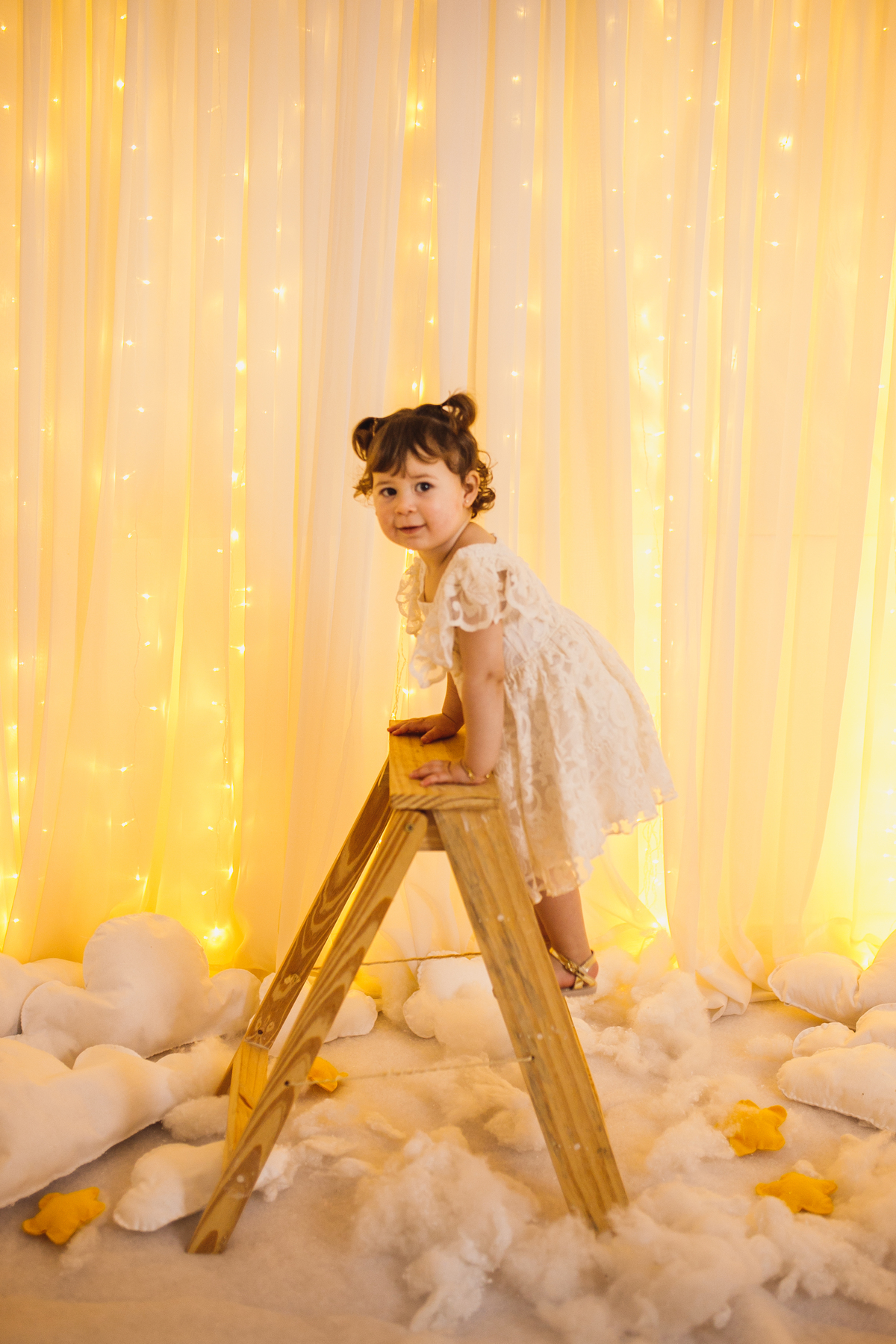 Fotografa familia Curitiba - ensaio de natal menina estudio interno 
