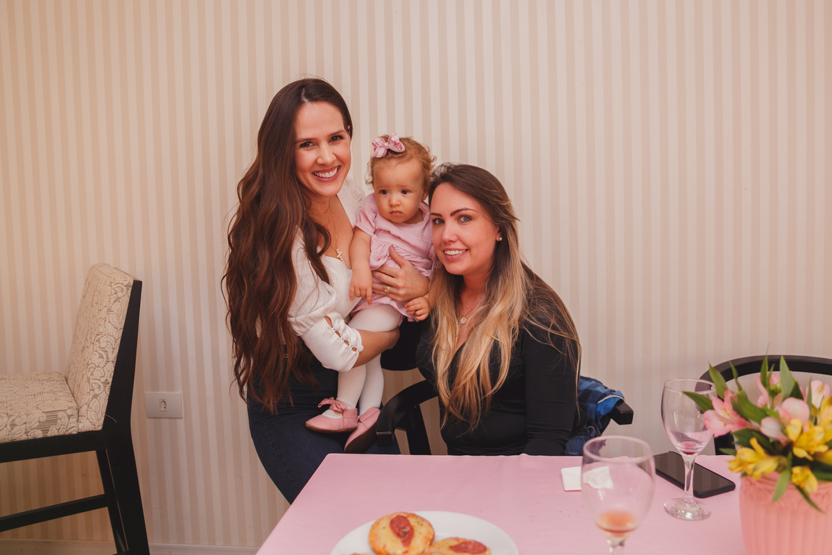 Fotografa familia Curitiba - Aniversário infantil flores menina 