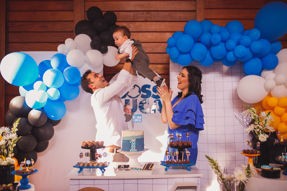 Fotografa familia Curitiba - aniversário menino poderoso cheinho Buffet allegro