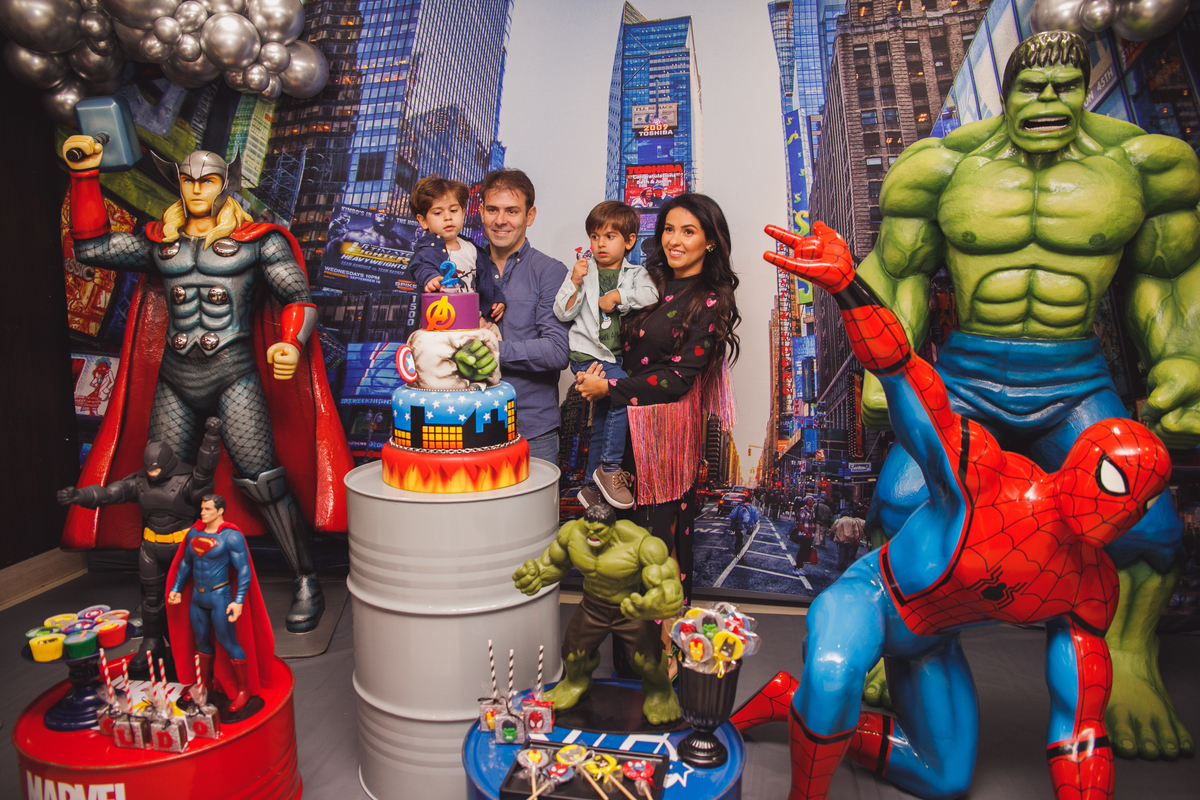 Fotografa familia Curitiba - Aniversario menino super Herois 