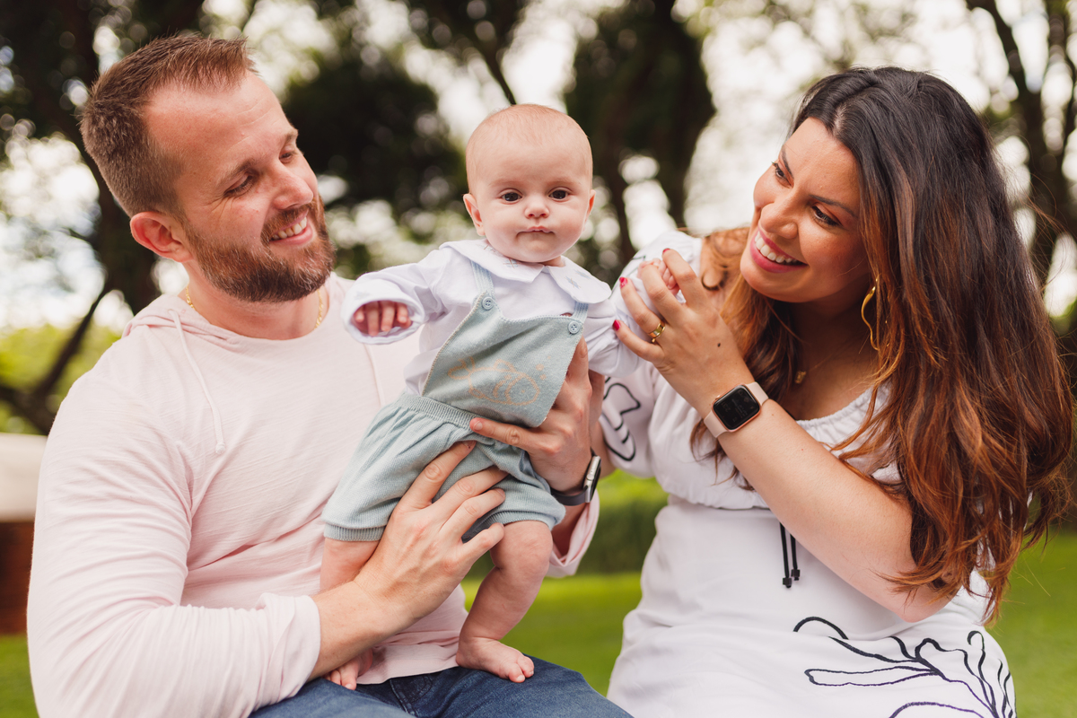Fotografa familia Curitiba - Ensaio externo bebe menino mesvesrsario parque