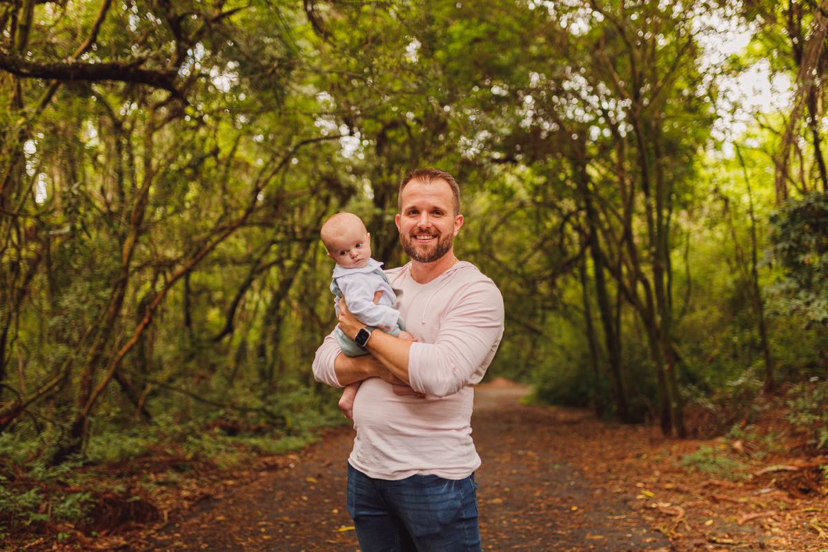 Fotografa familia Curitiba - Ensaio externo bebe menino mesvesrsario parque